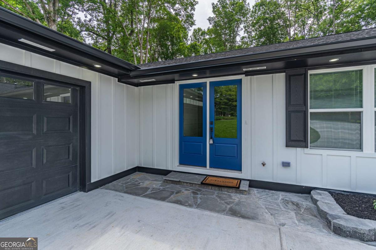 2265 Hillbriar DR