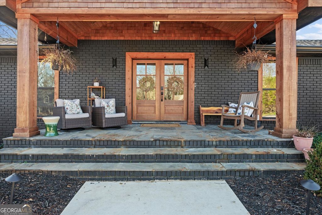 Photo of 109 Briarwood Drive, Carrollton, GA 30117 (MLS # 10715480)