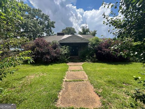 574 Old Chipley RD Pine Mountain GA 31822