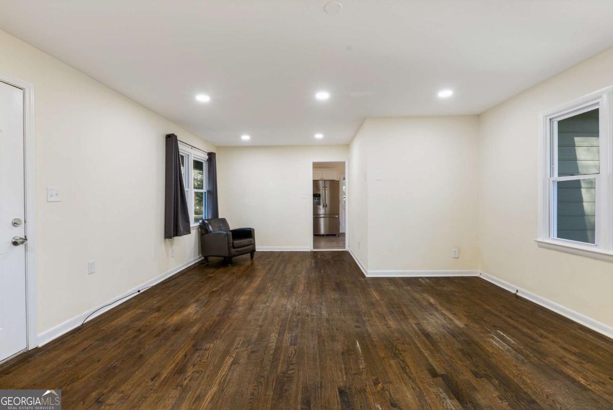 5287 Maple Valley RD SW