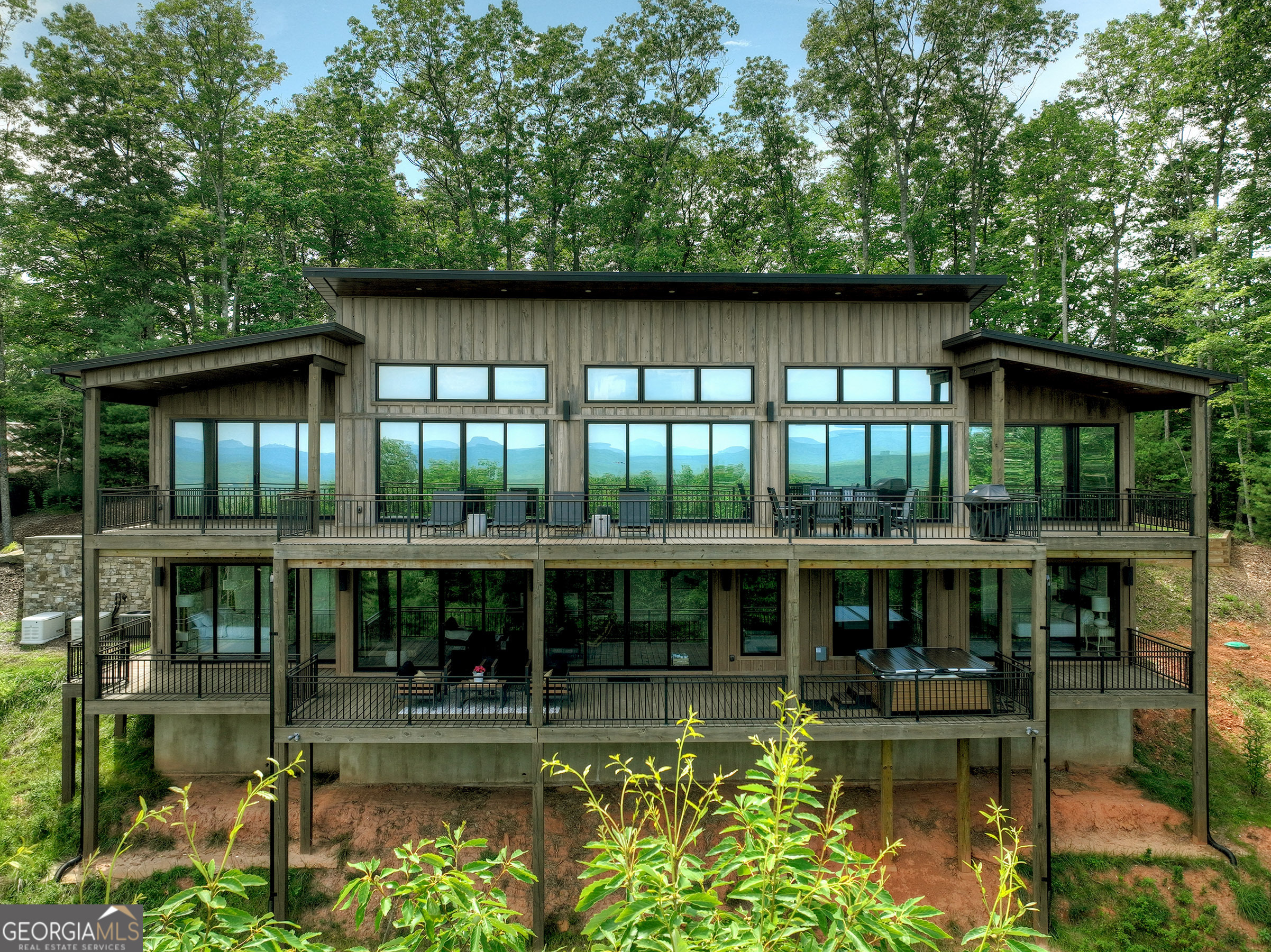 417 Bill Claypool DR
