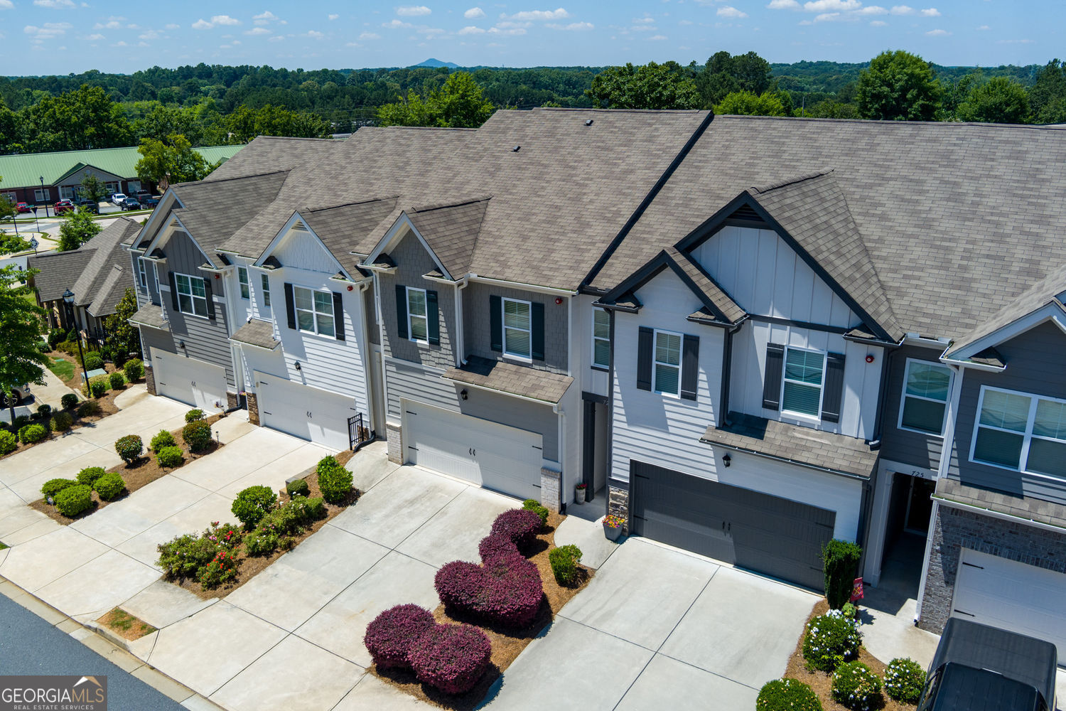 723 Woodstock Grove DR