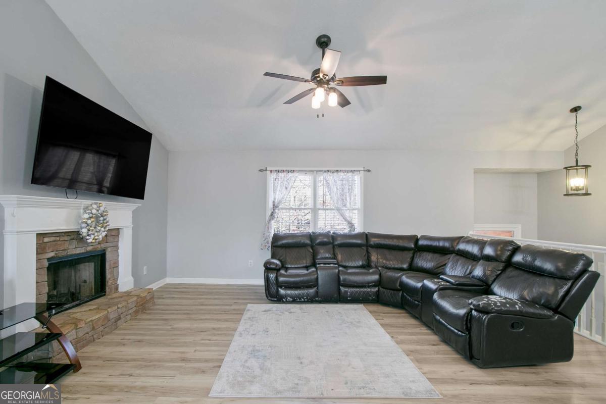 98 Ivy Ridge DR