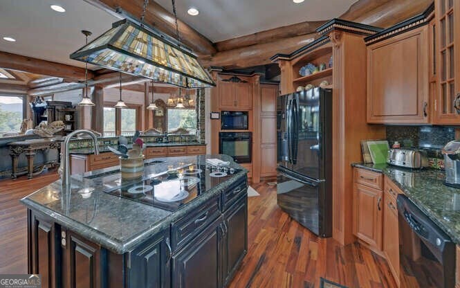 1664 Stonecrest CIR