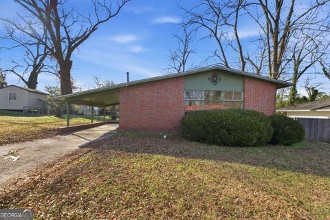 Photo of 101 Pine Circle, Jonesboro, GA 30236 (MLS # 10676539)