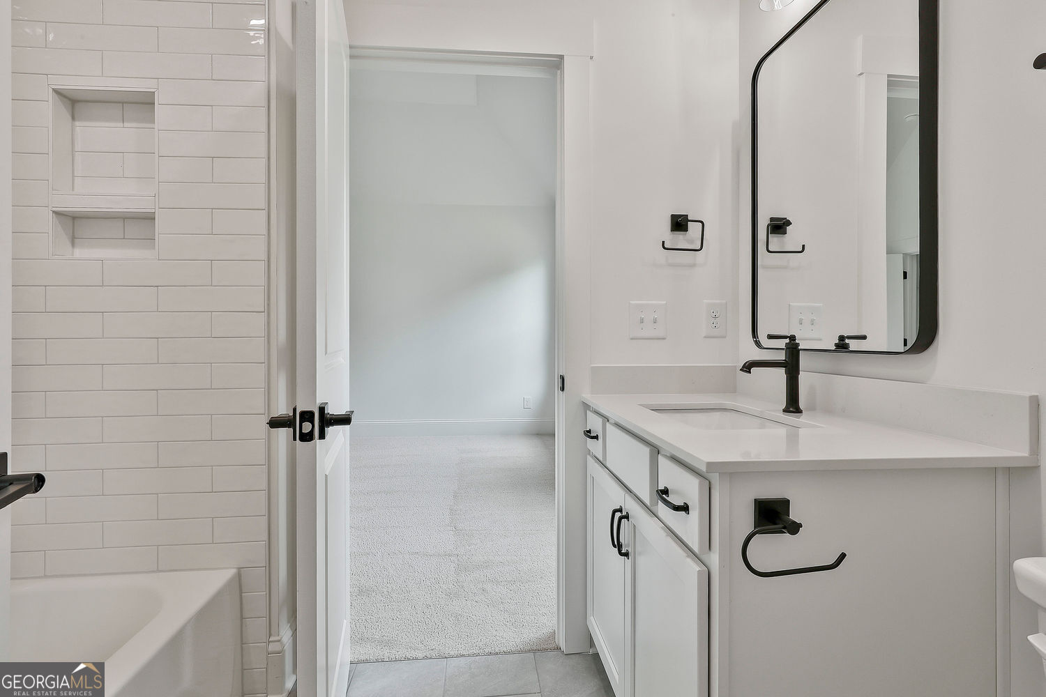 Fayetteville, Georgia 30215, United States, 5 Bedrooms Bedrooms, ,4 BathroomsBathrooms,Residential,Active,184218