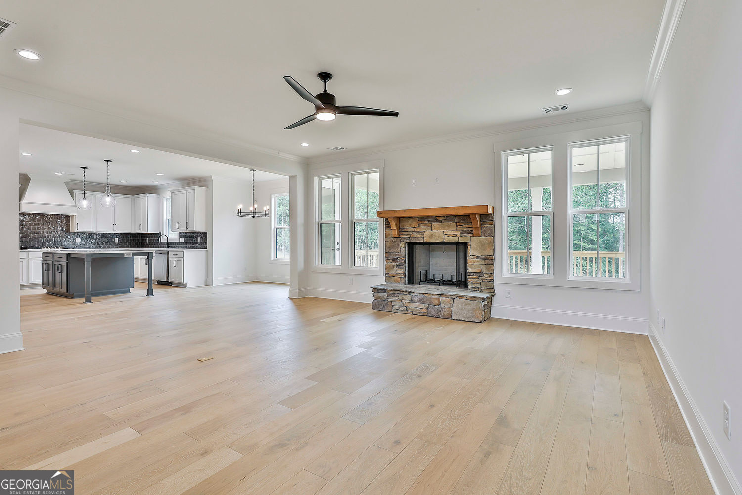 Fayetteville, Georgia 30215, United States, 5 Bedrooms Bedrooms, ,4 BathroomsBathrooms,Residential,Active,184218