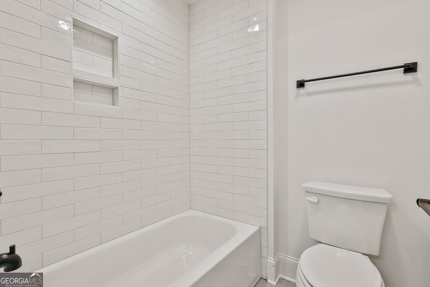 Fayetteville, Georgia 30215, United States, 5 Bedrooms Bedrooms, ,4 BathroomsBathrooms,Residential,Active,184218