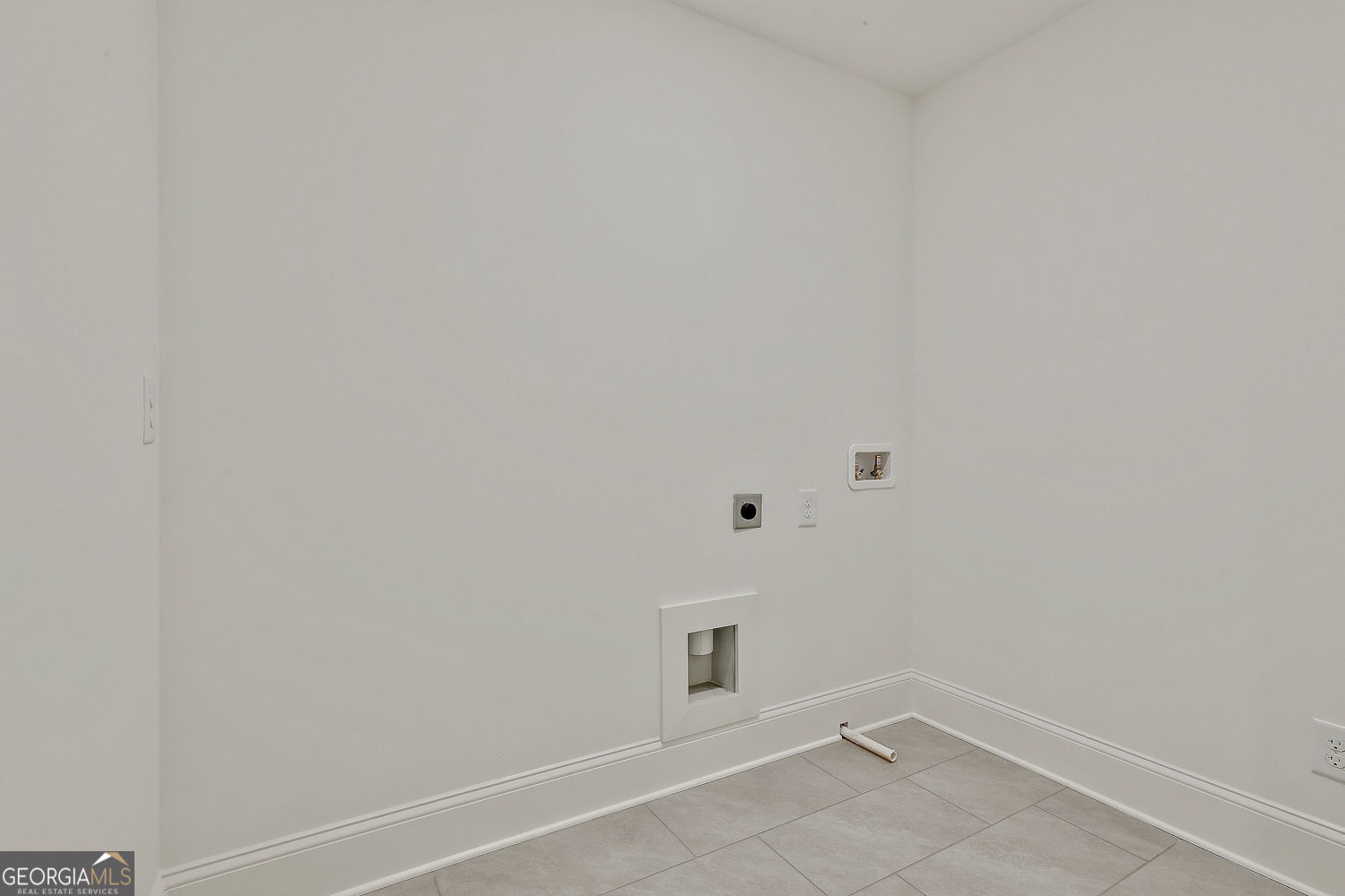 Fayetteville, Georgia 30215, United States, 5 Bedrooms Bedrooms, ,4 BathroomsBathrooms,Residential,Active,184218