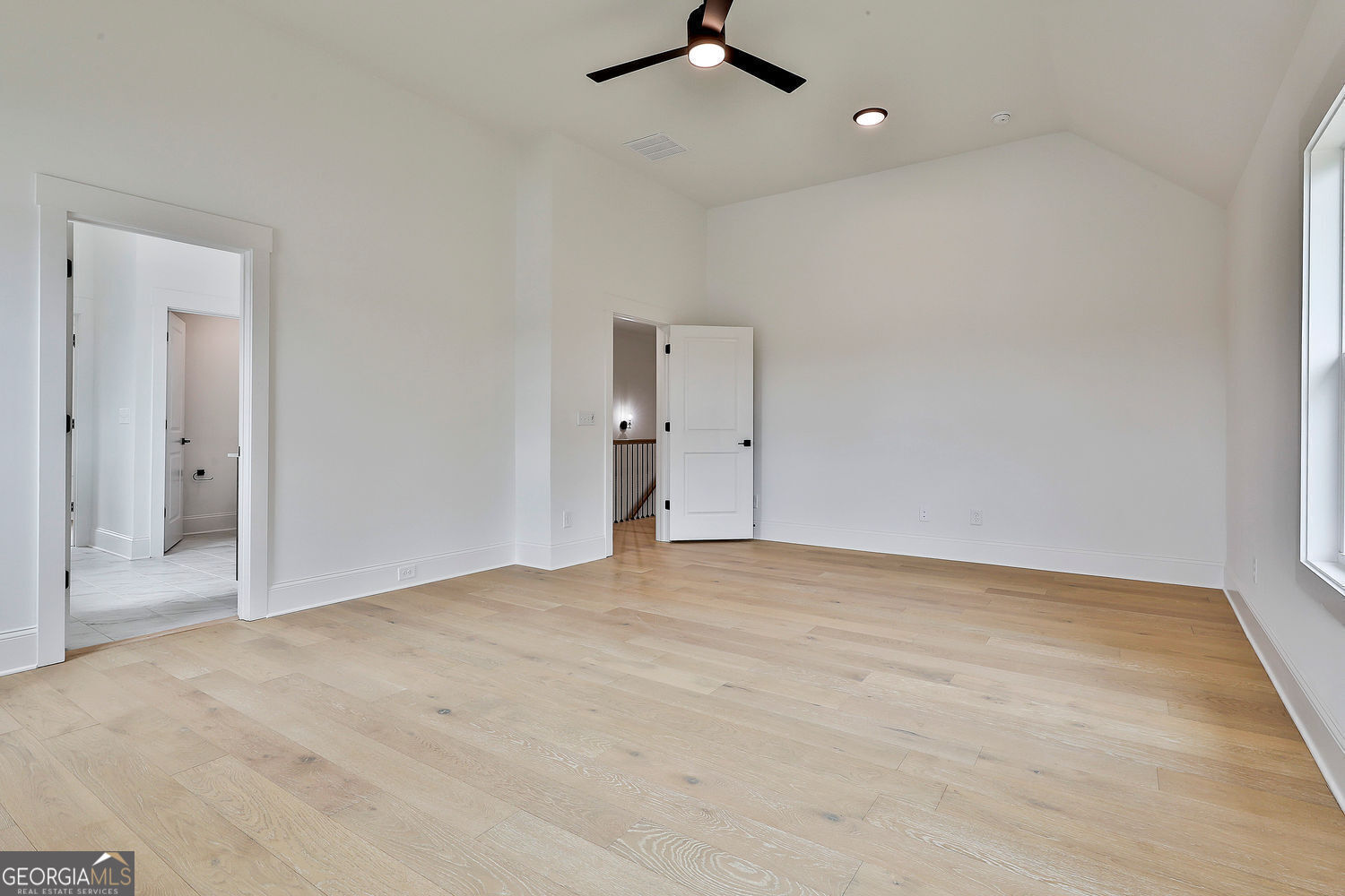 Fayetteville, Georgia 30215, United States, 5 Bedrooms Bedrooms, ,4 BathroomsBathrooms,Residential,Active,184218