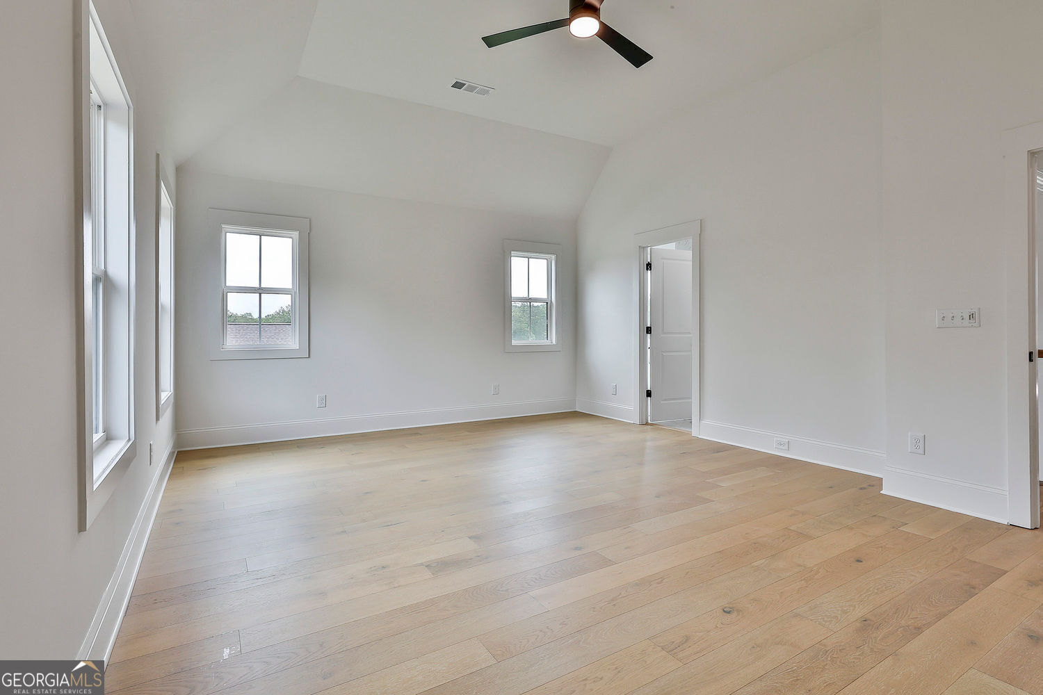 Fayetteville, Georgia 30215, United States, 5 Bedrooms Bedrooms, ,4 BathroomsBathrooms,Residential,Active,184218