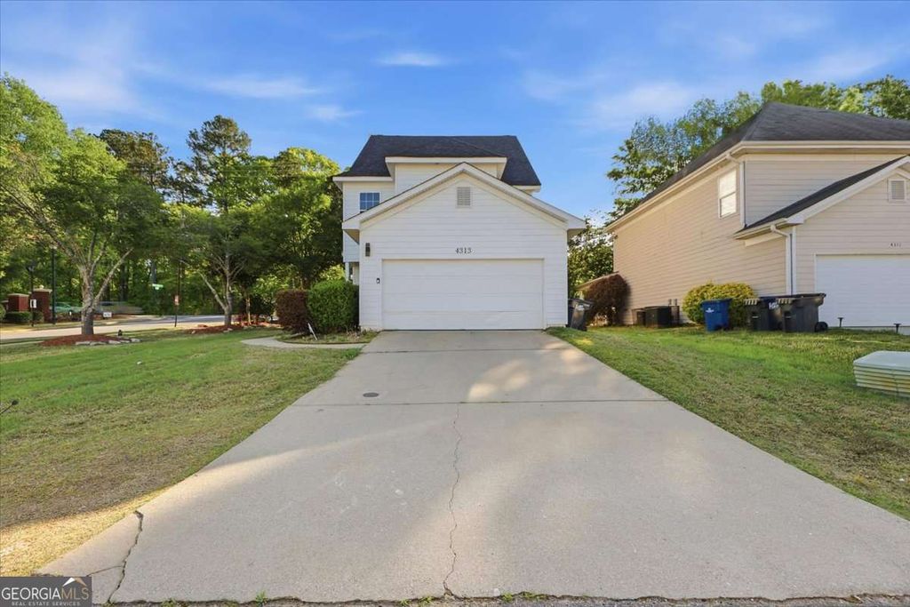 Photo of 4313 Ben Hill Road, Atlanta, GA 30349 (MLS # 10733579)