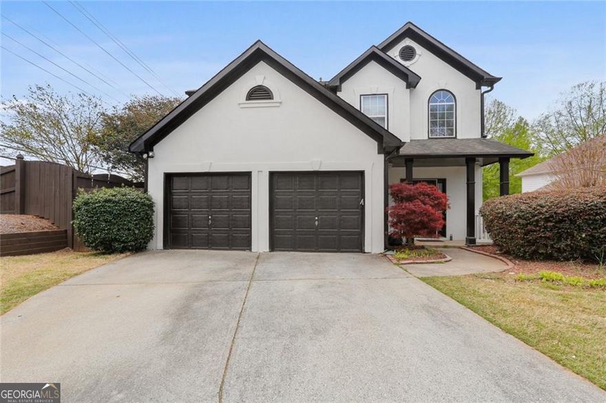 Beautiful and completely updated house in Johns Creek. Excellent Location. Fully remodeled. Grand two story foyer with gorgeous Chandelier. Gleaming hardwood (laminate) floors throughout the house on both levels. Wood stairs with new designer runner along the stairs. Spacious Updated kitchen with custom cabinetry , high end granite counter tops, SS appliances, gas cook range, built in microwave. Newly painted interior walls with bright color(2022). New Recess lighting in Family room, kitchen and master bedroom. Ceiling fans in bedrooms. Bright Family room with gas fireplace. All bedrooms have spacious walk in closets. All bathrooms have been updated with beautiful finishes. Separate Laundry room in upper, bedroom level. Freshly painted Garage floor and walls(2022). Fully fenced Backyard with privacy fencing which is freshly painted. New HVAC installed 6 yrs ago. Award winning Schools, Chattahoochee High, Taylor road Middle and Ocee elementary. Conveniently located near shopping, restaurants, library and schools.