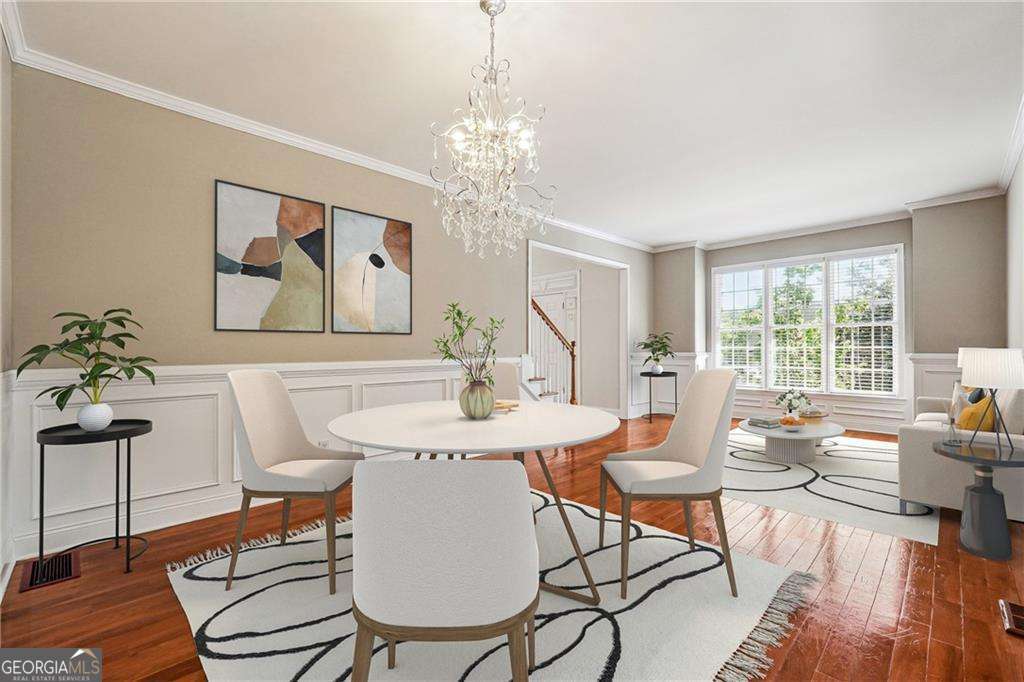 225 Bayswater DR