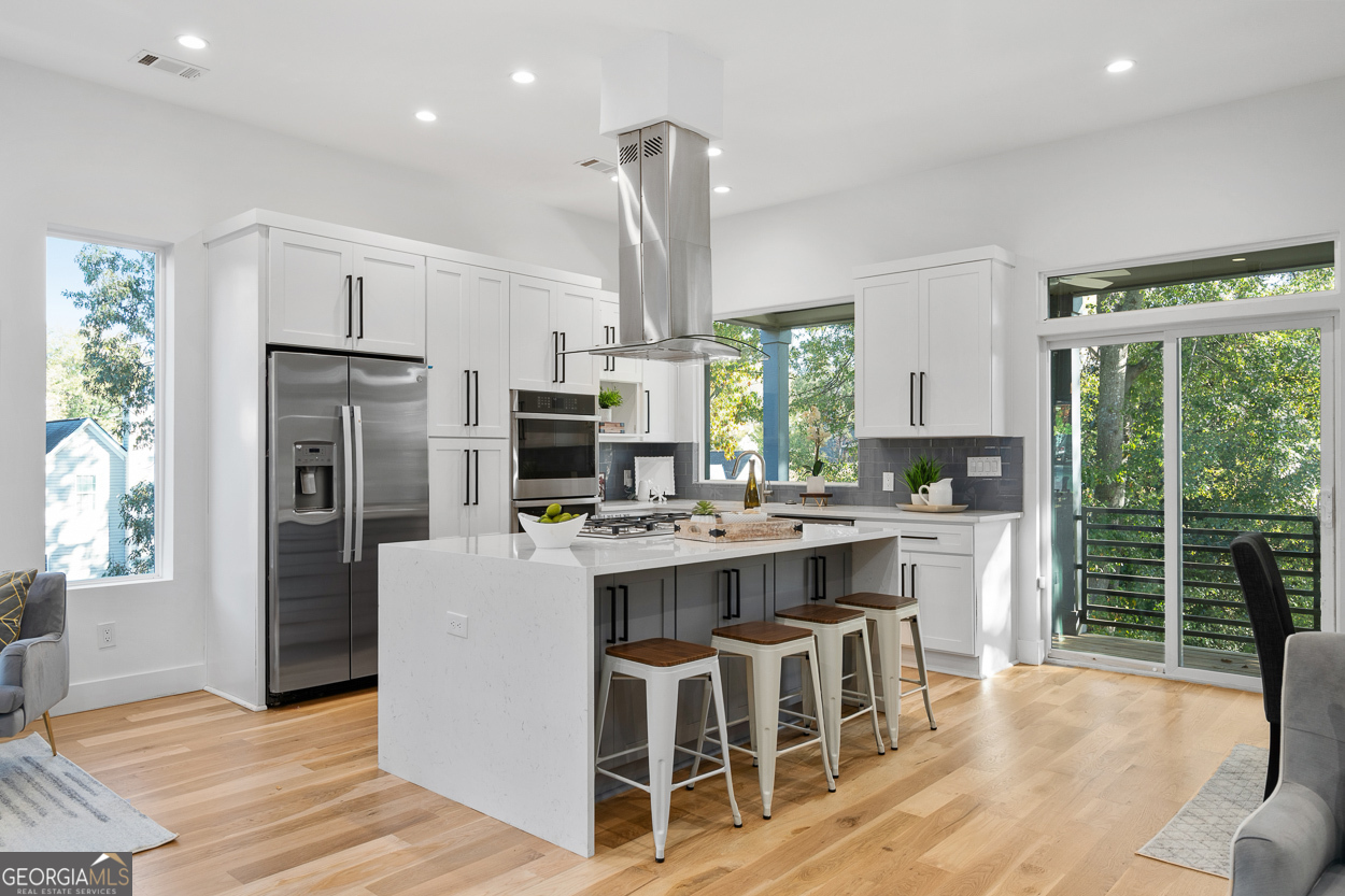 147 Hutchinson ST NE