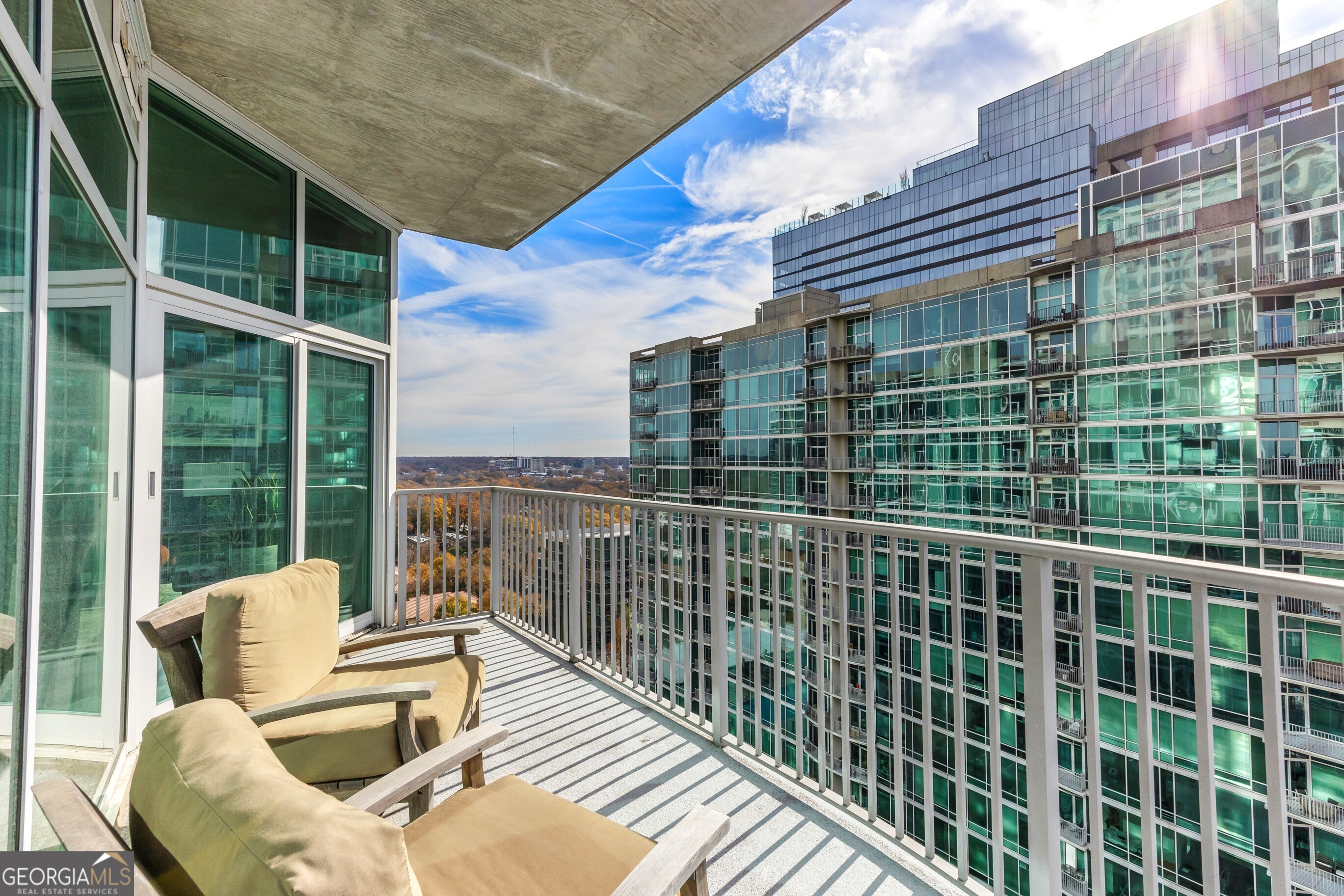 METROPOLIS - Residential