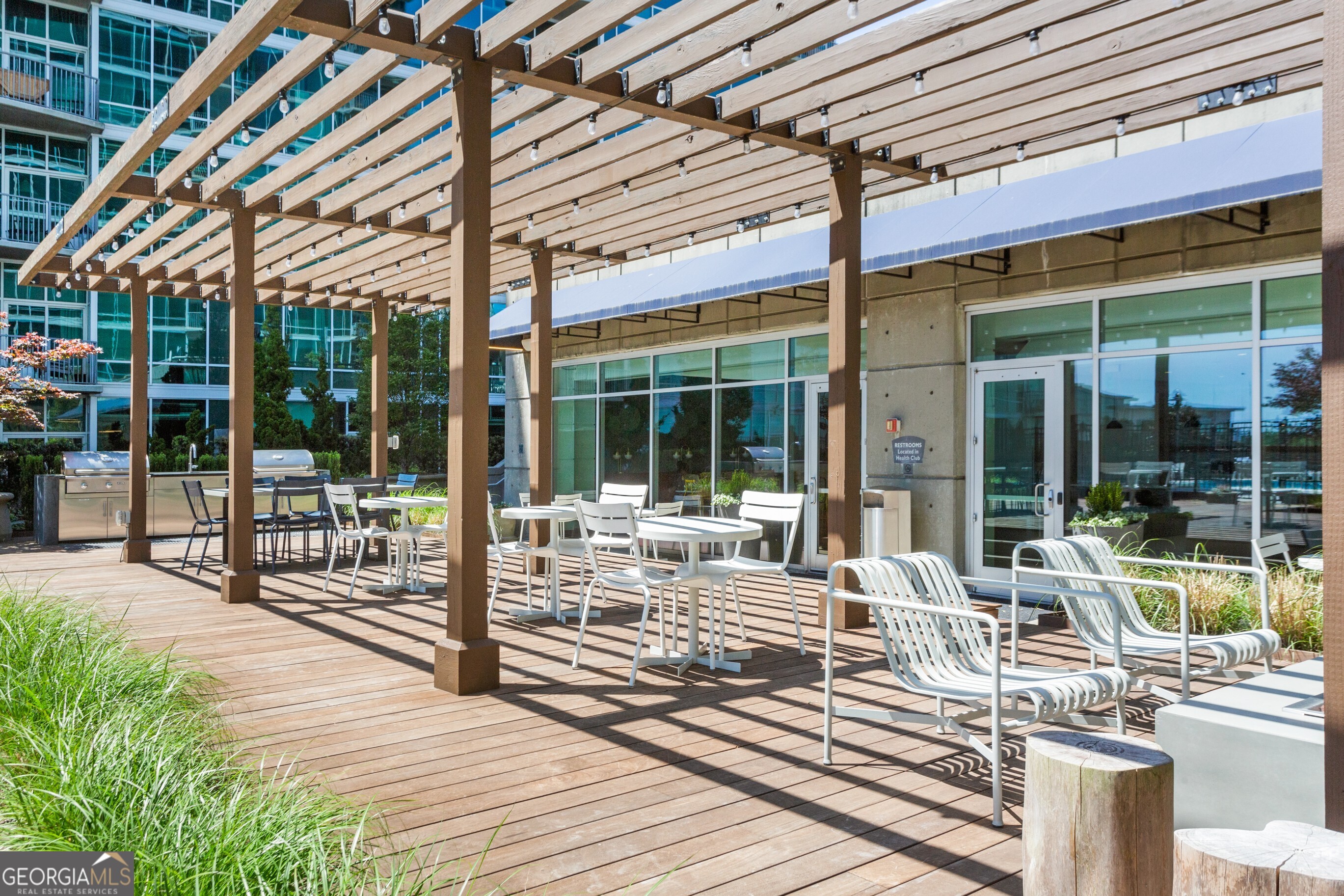 METROPOLIS - Residential