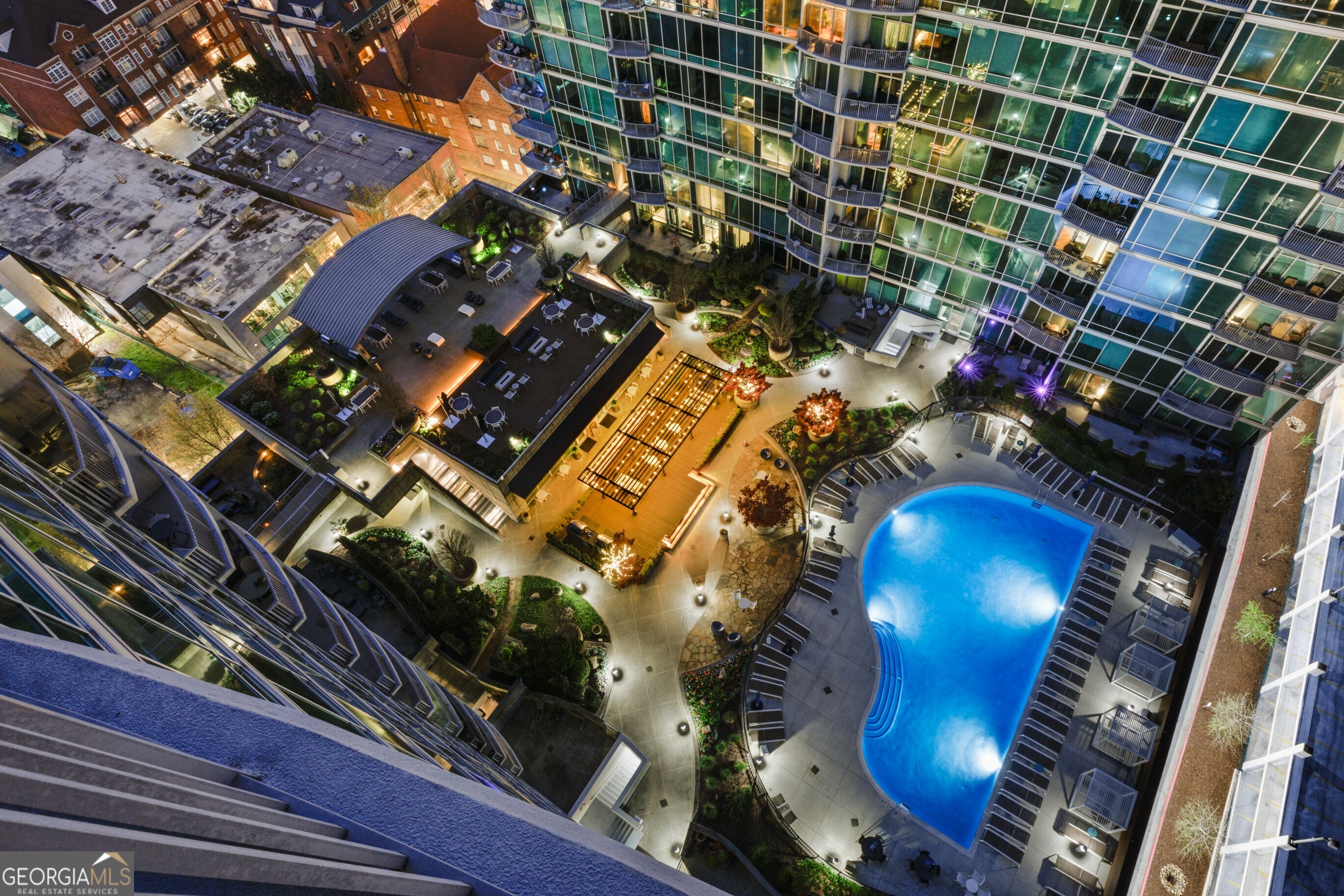 METROPOLIS - Residential