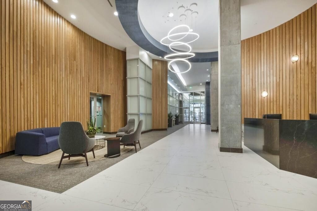 METROPOLIS - Residential