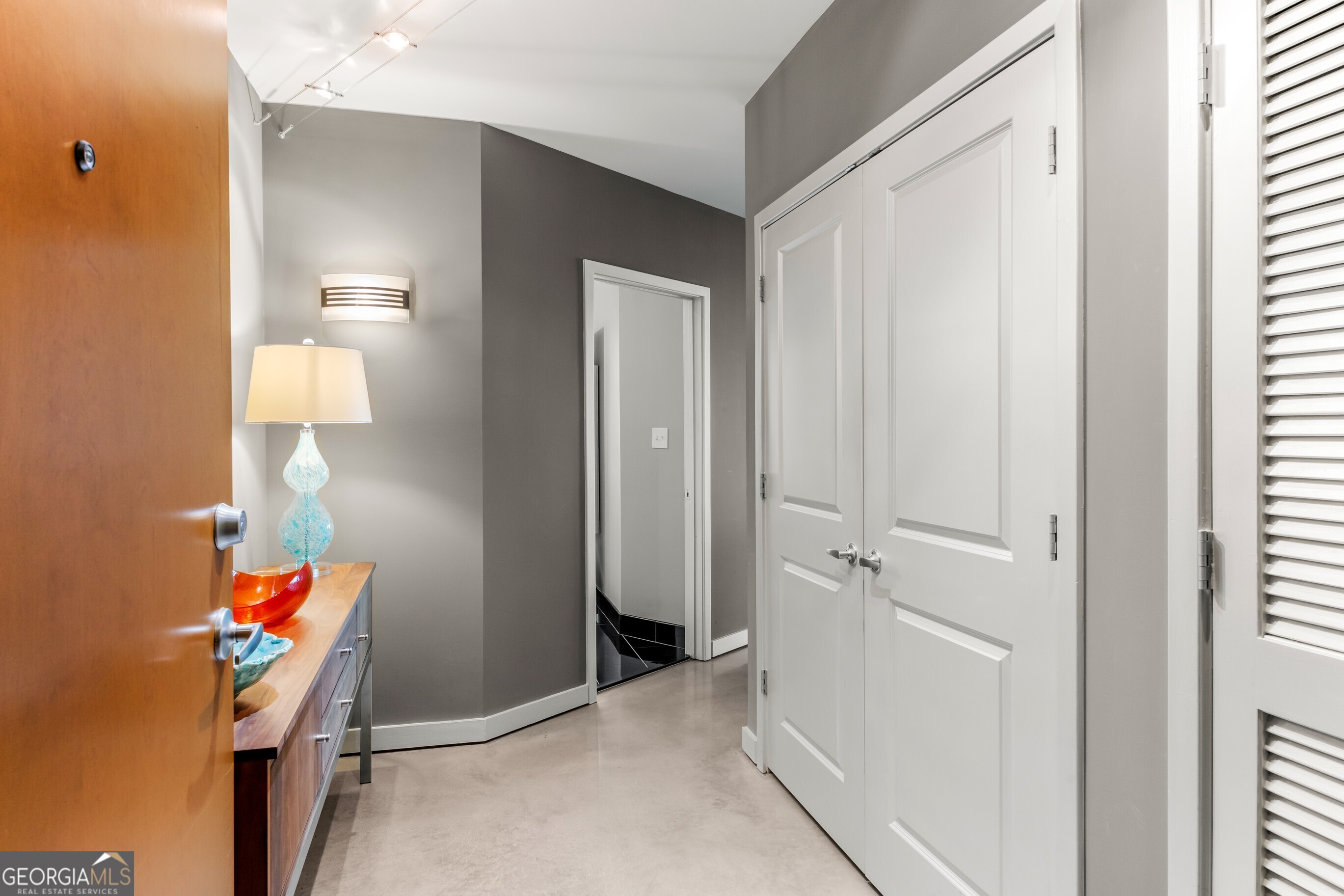 METROPOLIS - Residential