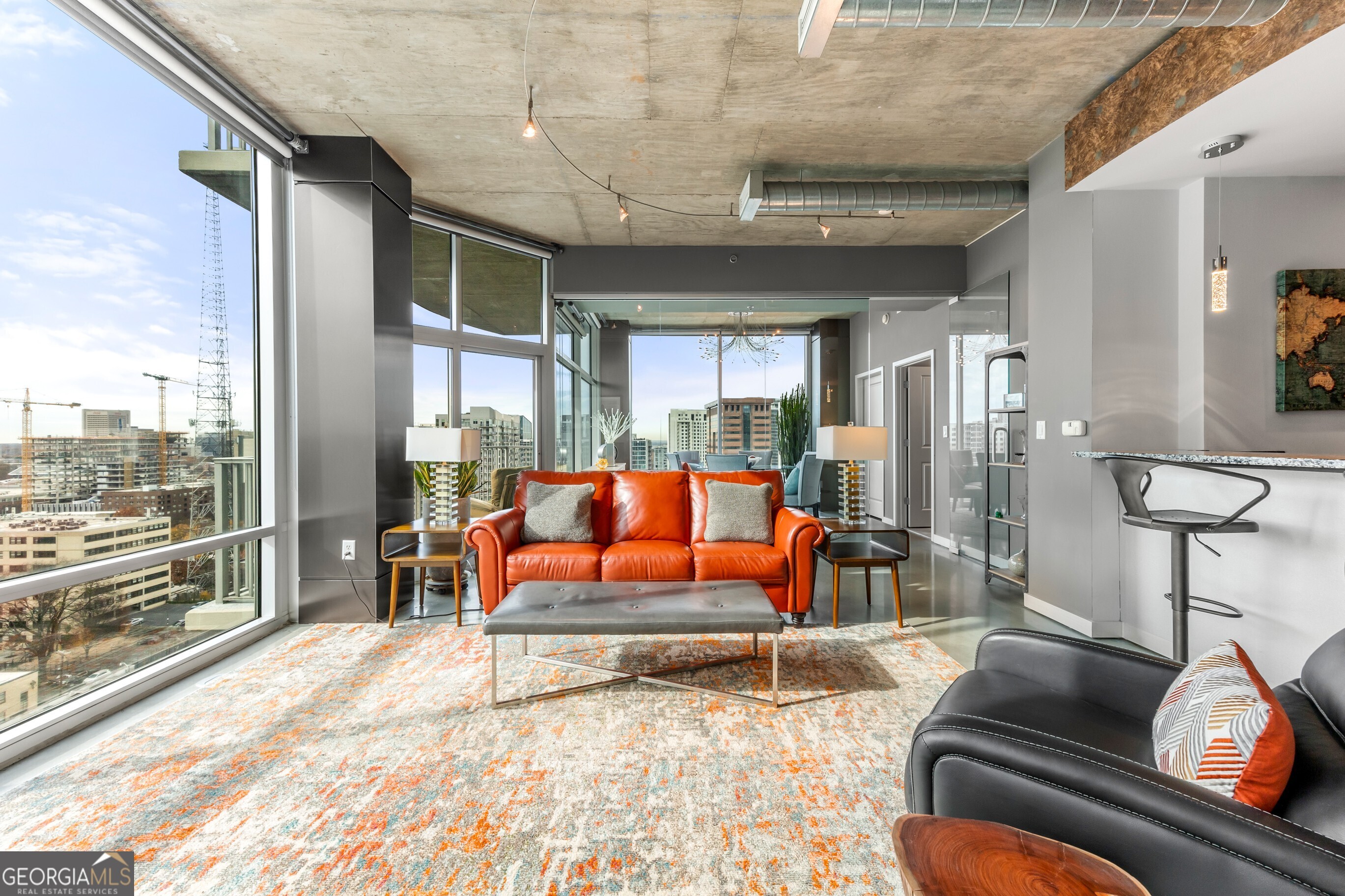 METROPOLIS - Residential