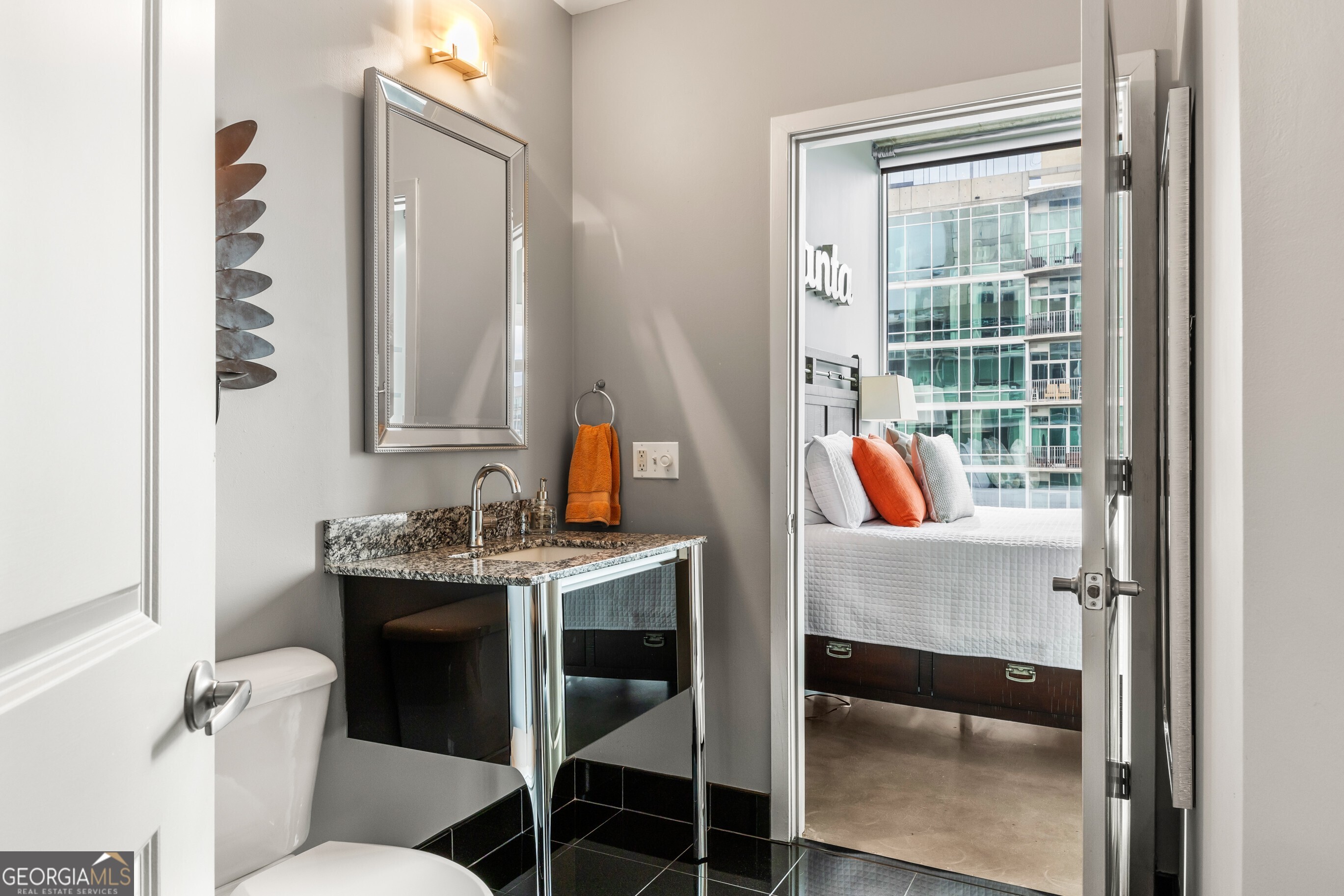 METROPOLIS - Residential