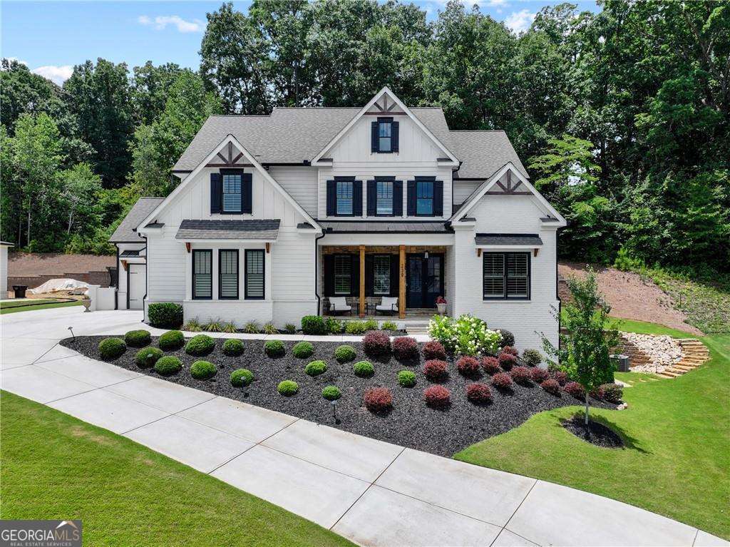 239 Jackson Heights LN