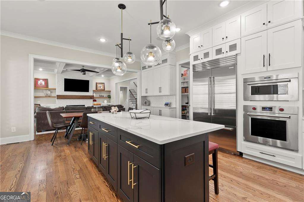 239 Jackson Heights LN