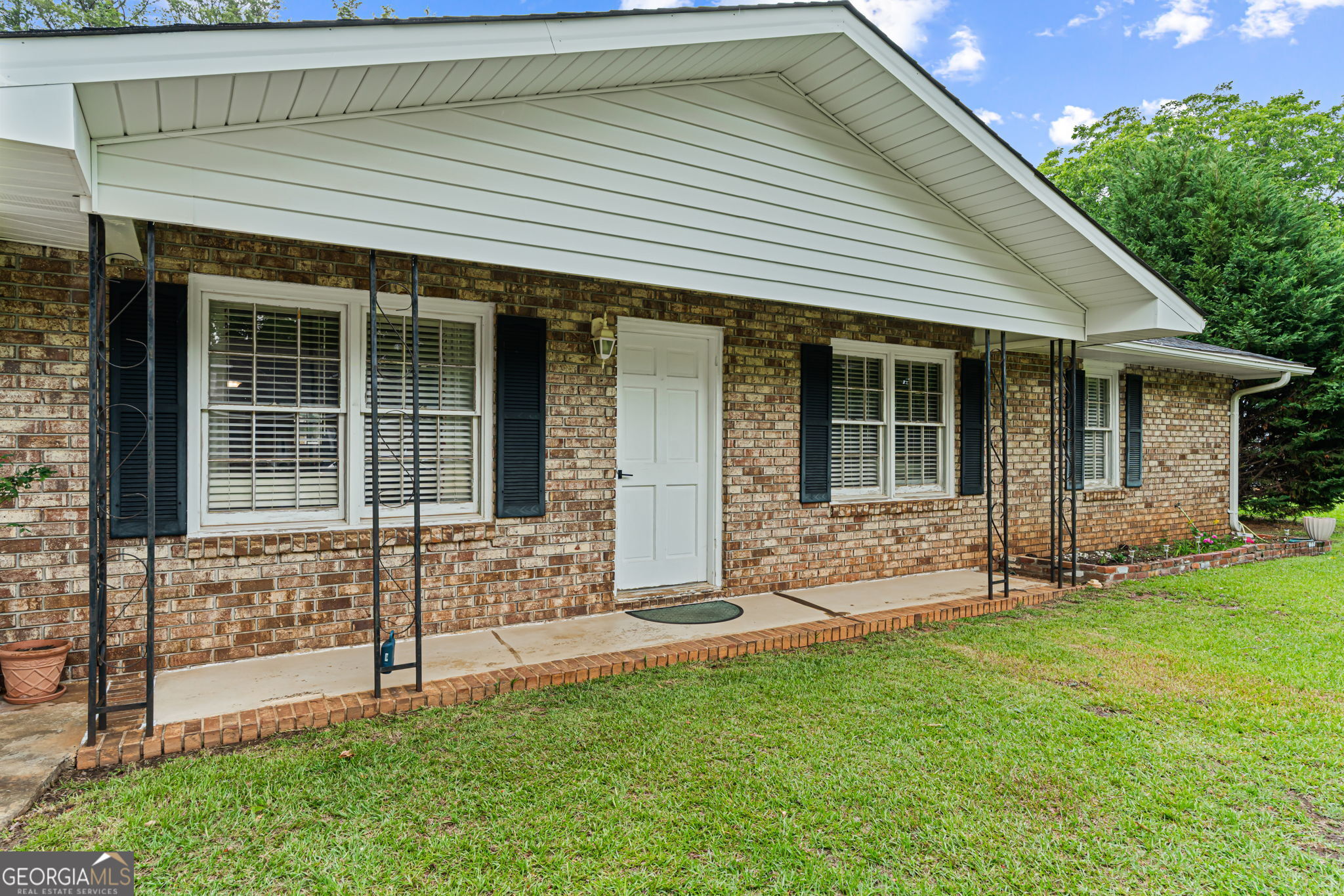 106 Galahad DR