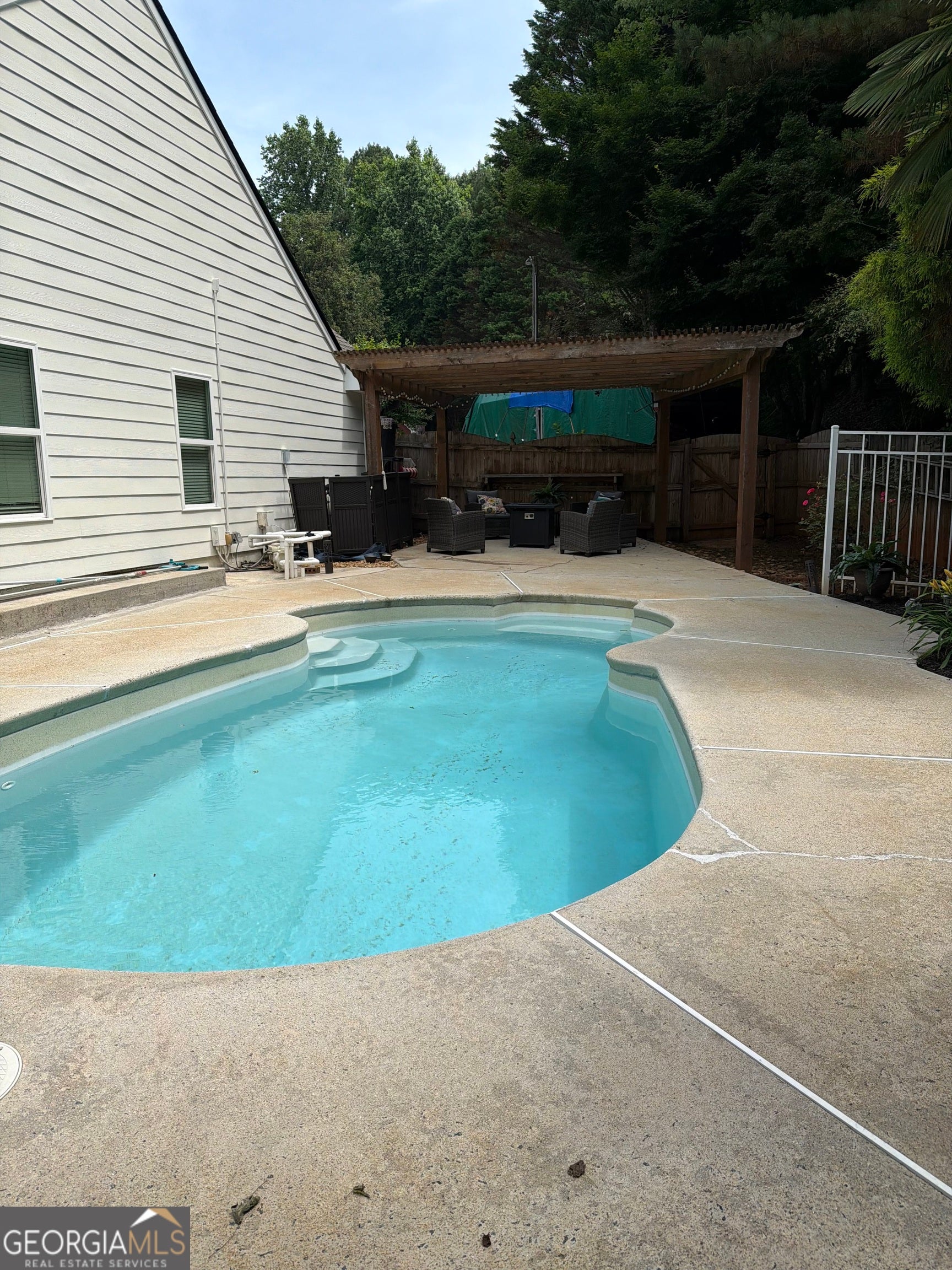 1600 Eagle DR