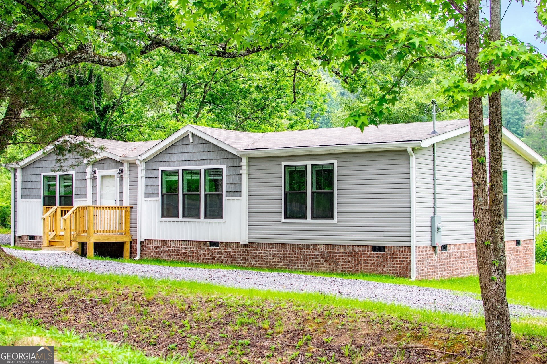 74 Preacher Smith RD SE