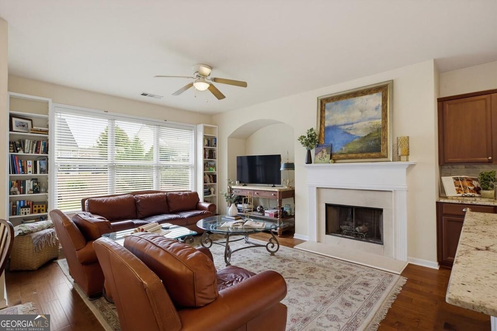 Photo of 5065 Straight Away Run, Cumming, GA 30040 (MLS # 10871110)
