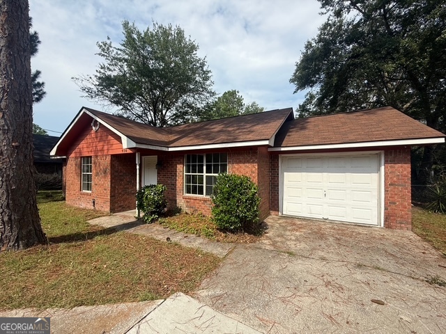 New on the market, this three-bedroom two-bath home features loads of charm and a MASSIVE lot! Beautiful laminate flooring, brand new water heater installed in June of 2025. This home is conveniently located near many dining and shopping options, and Fort Stewart Gate is easily accessible. Call and schedule your private tour today!