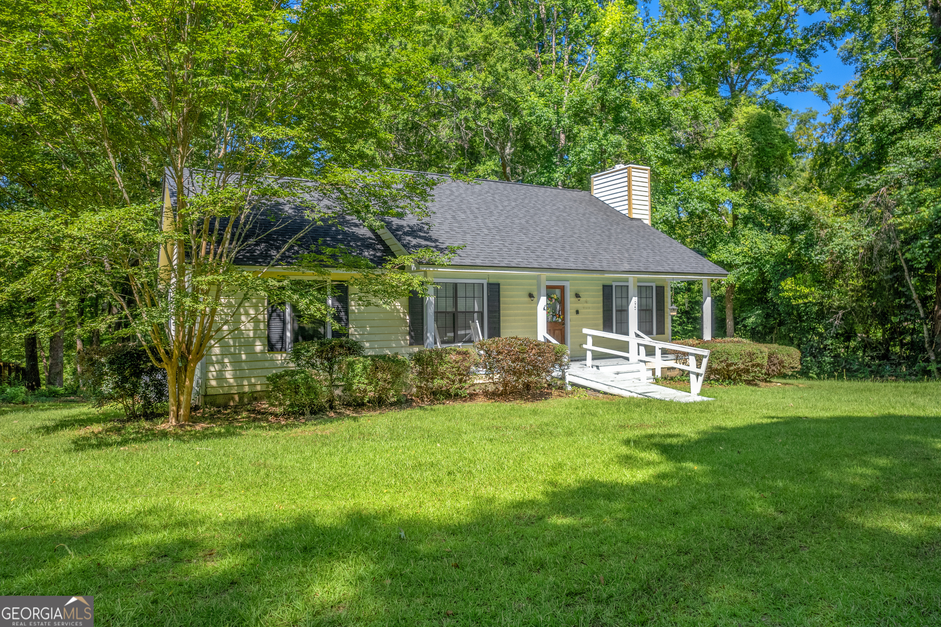 195 N Lake DR