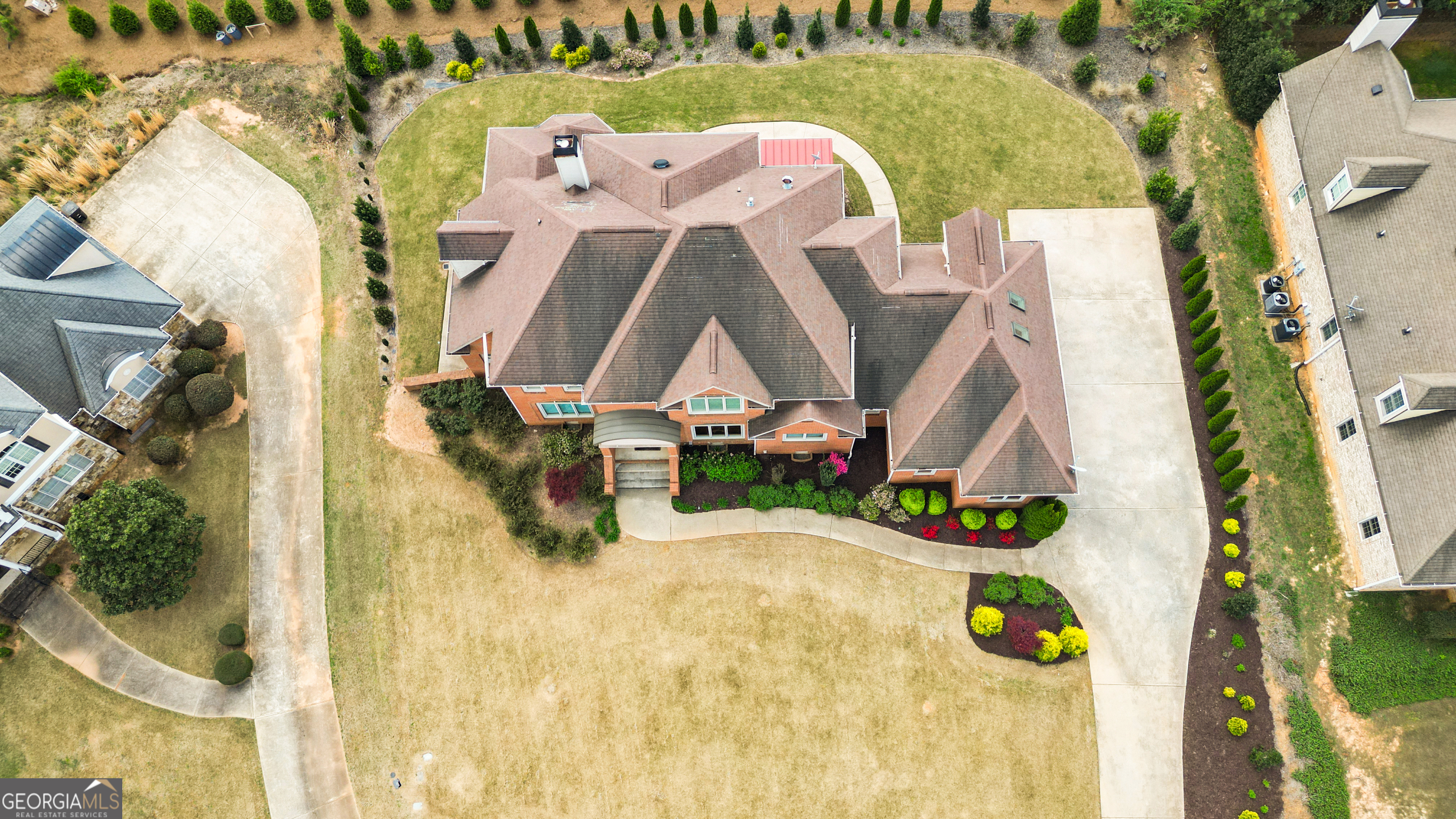 5653 Tuxedo DR