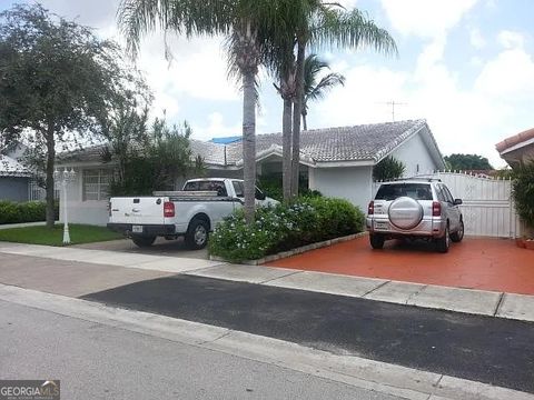 13965 SW 10th ST Miami FL 33184