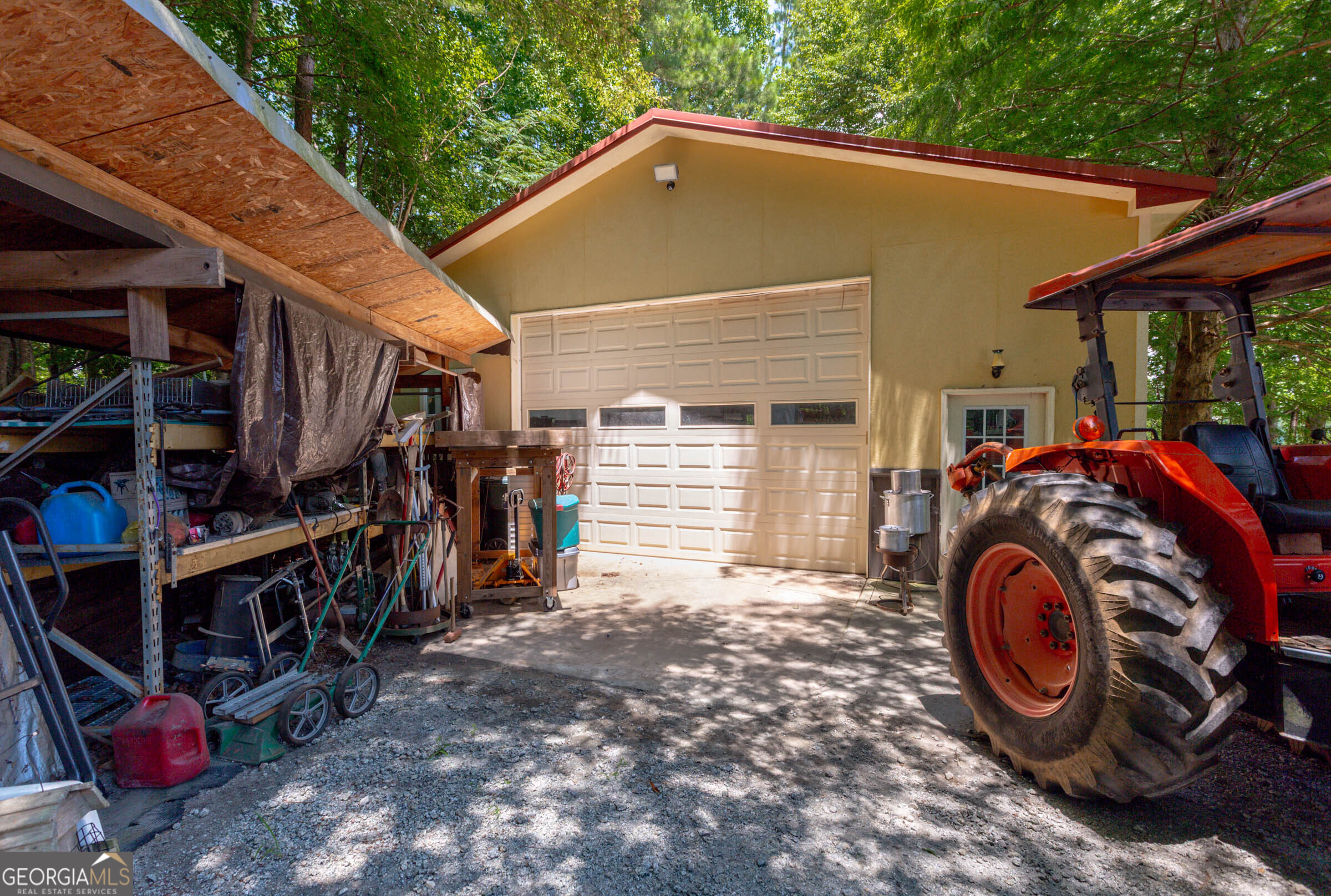 206 Enclave LN