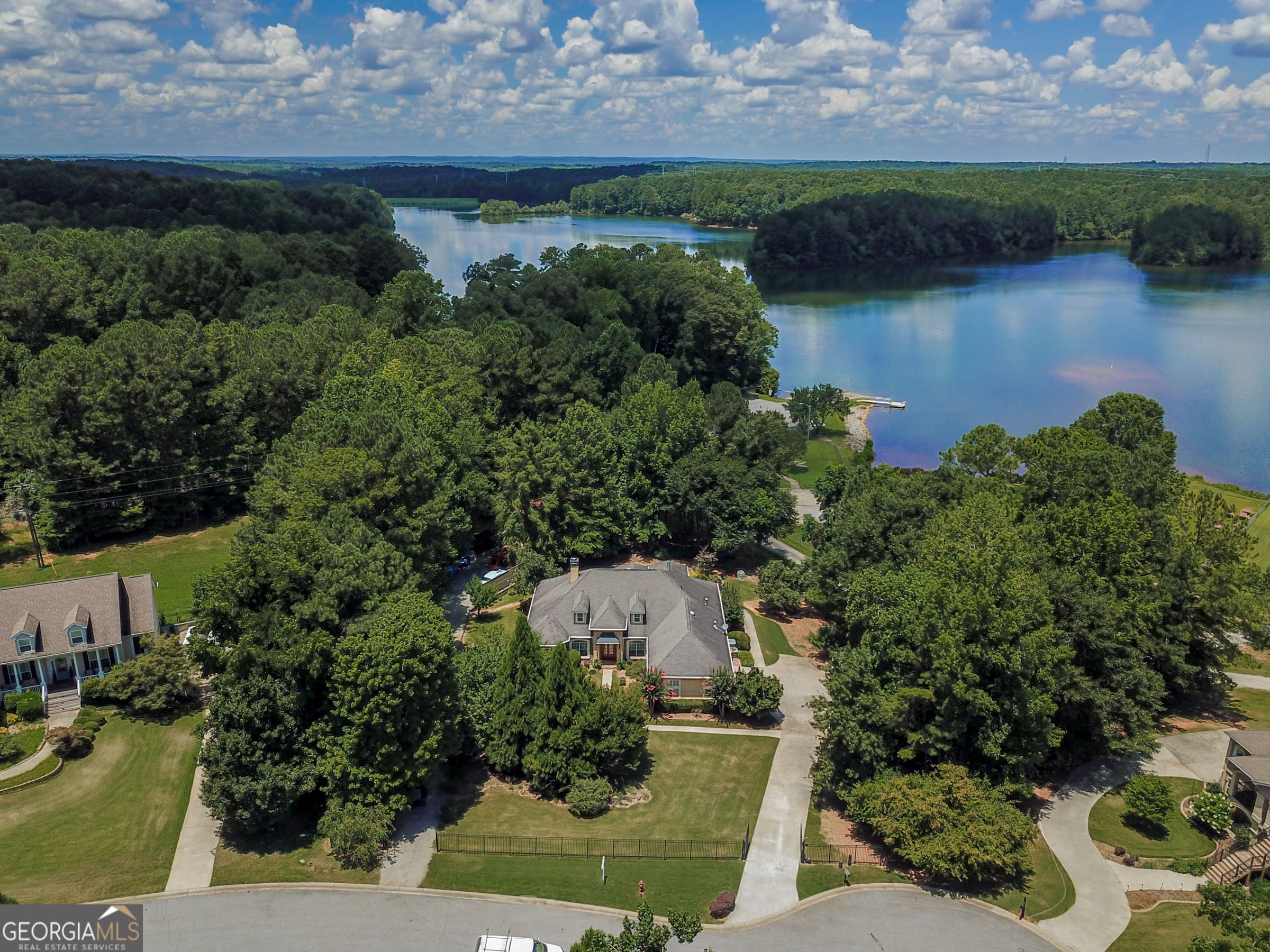 206 Enclave LN