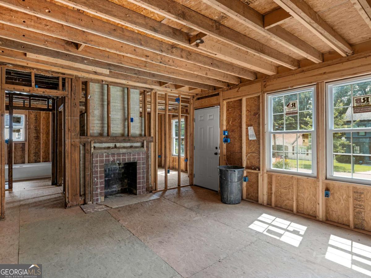 1220 Graymont DR SW