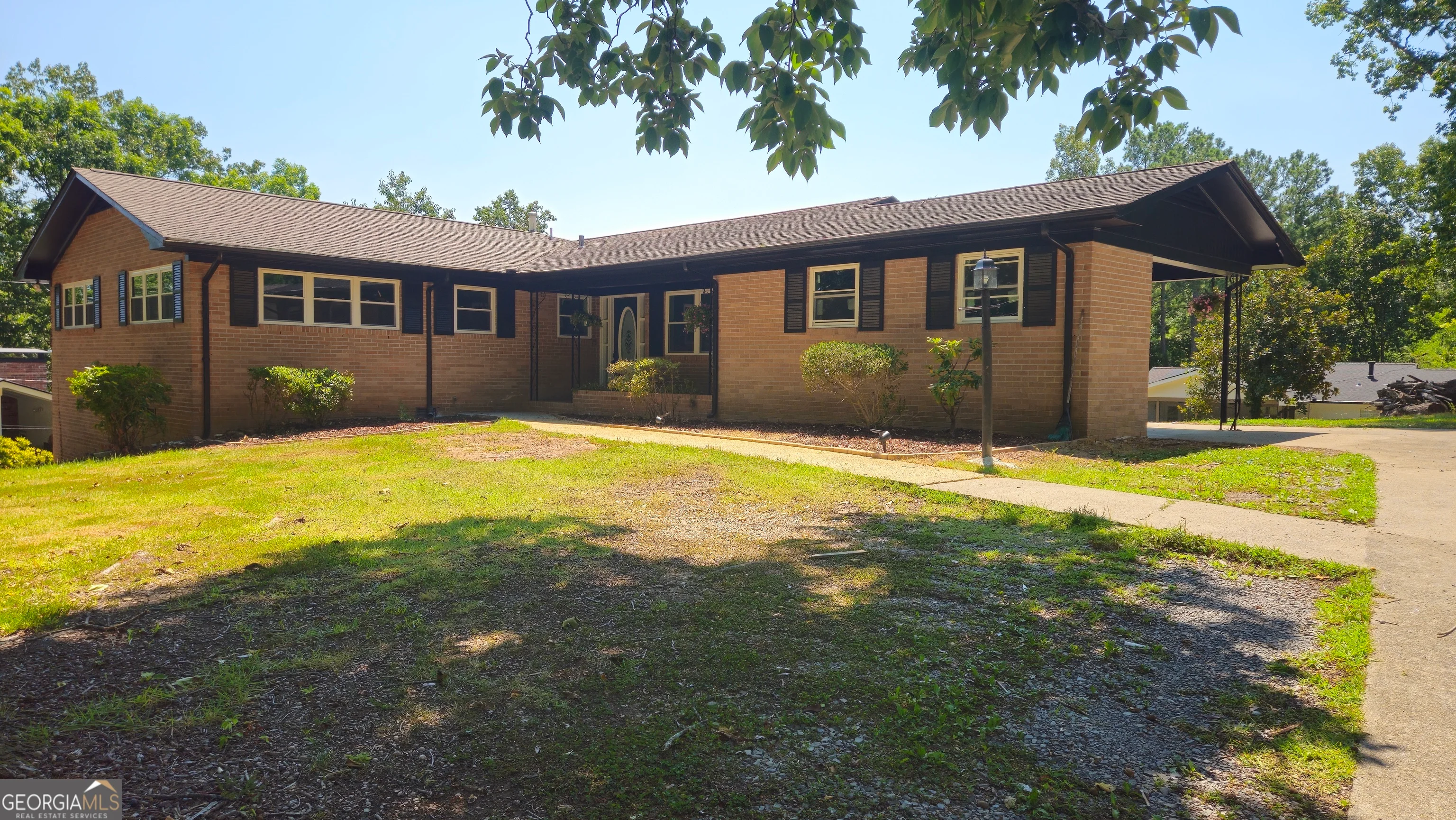 1305 Dana Drive