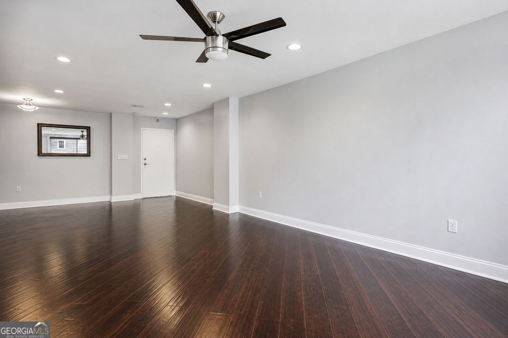 Photo of 2479 Peachtree Road NE #203, Atlanta, GA 30305 (MLS # 10758678)