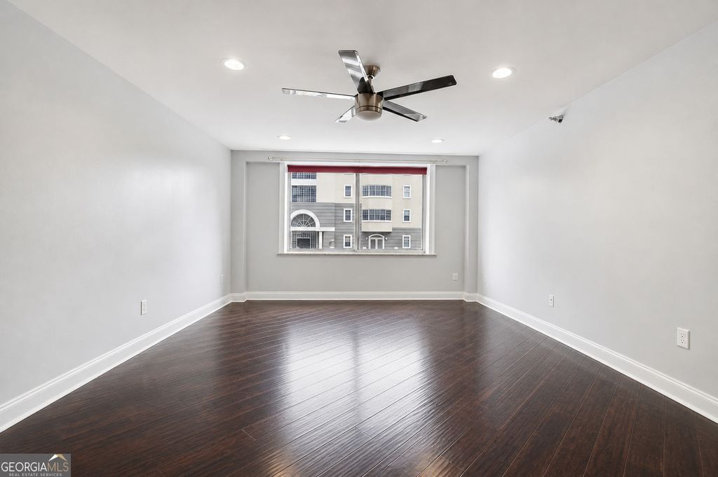 Photo of 2479 Peachtree Road NE #203, Atlanta, GA 30305 (MLS # 10758678)