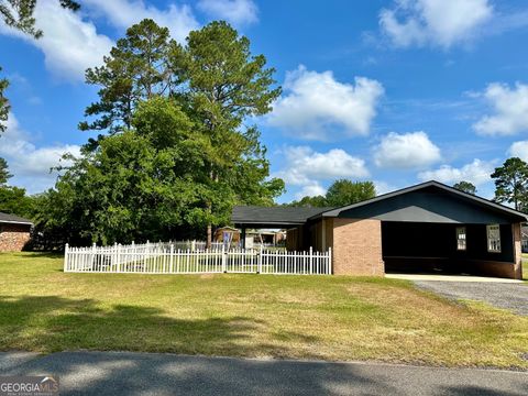 A home in Blackshear