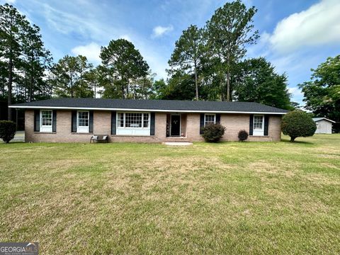 A home in Blackshear