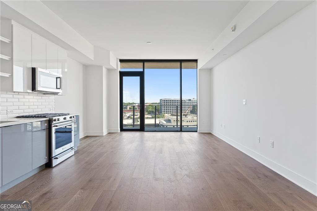 788 W Marietta ST NW 212