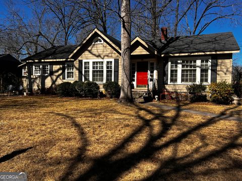 Photo of 200 Dodd Street NW, Rome, GA 30165 (MLS # 10481956)