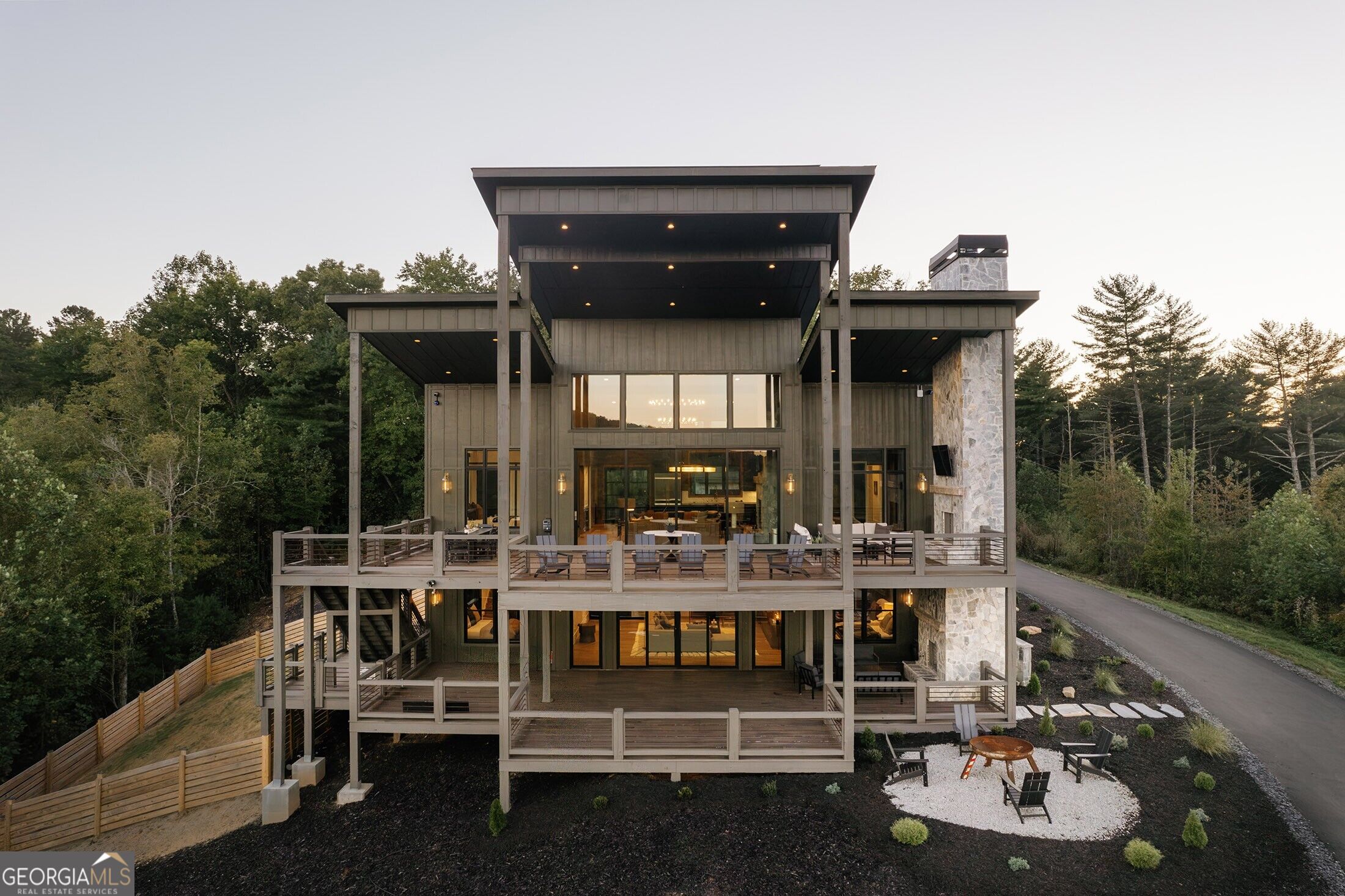 156 Coles Crossing RD