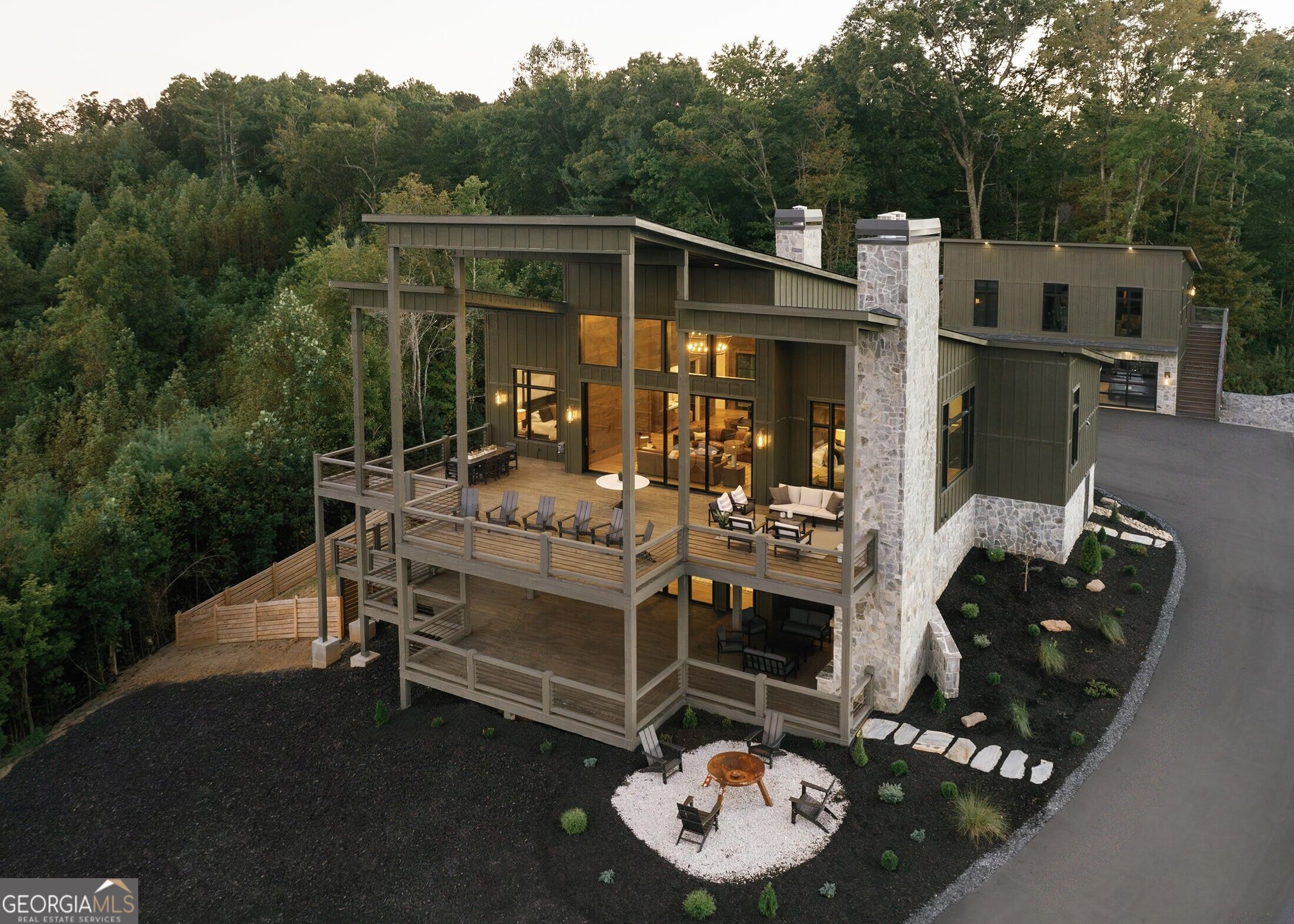 156 Coles Crossing RD