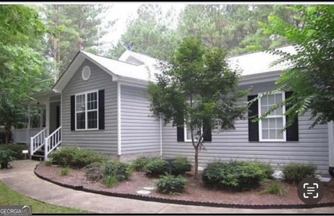 499 pinewood DR Gay GA 30218