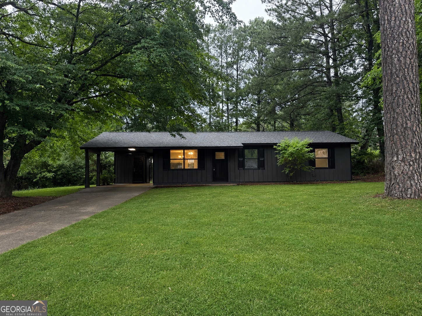 4211 Dustin DR